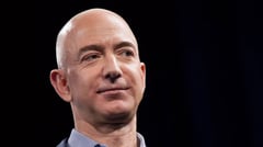 Bezos loses $16 billion in Amazon stock plunge